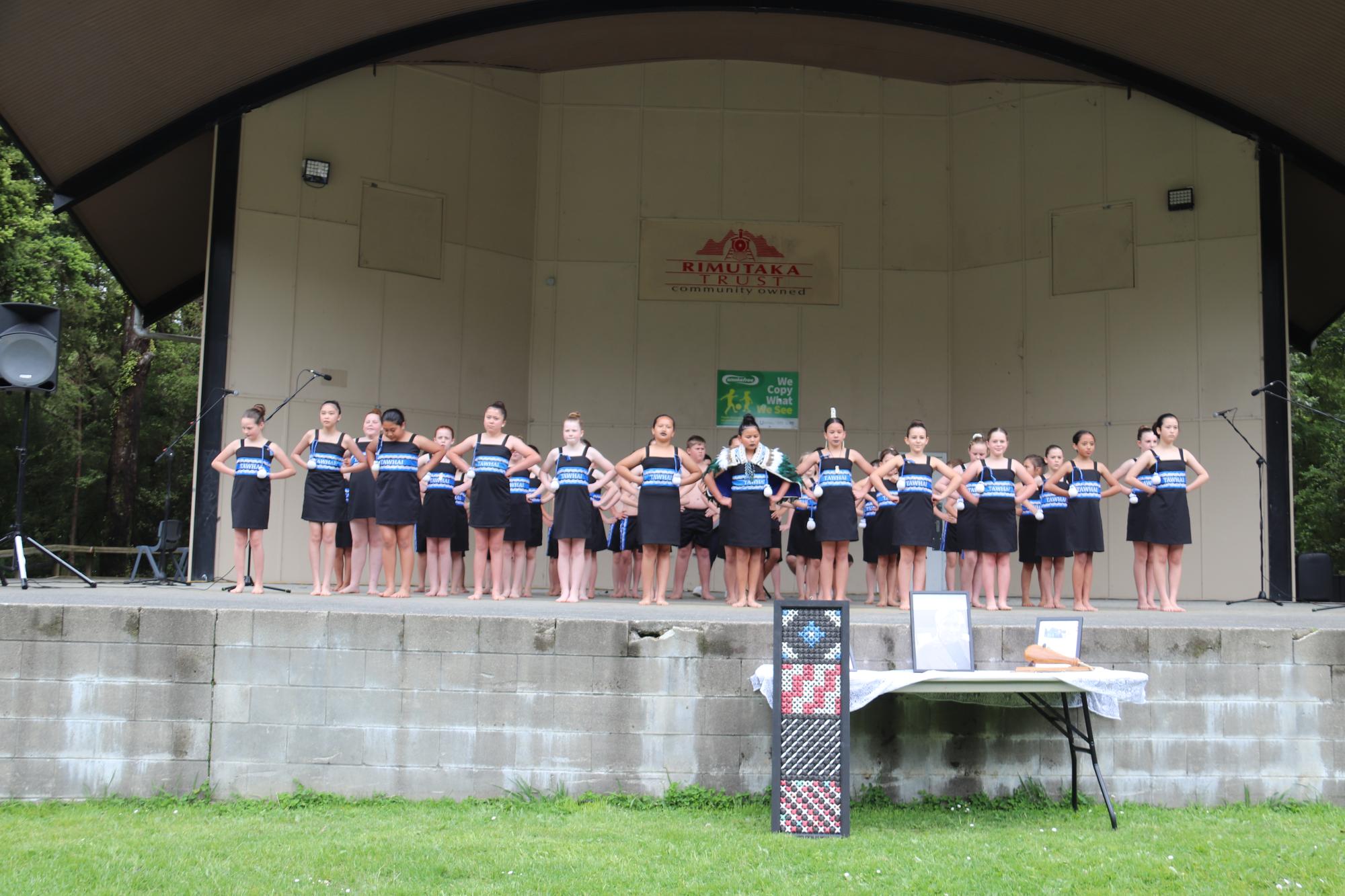 Kapa Haka Group Perform at Harcourt Park